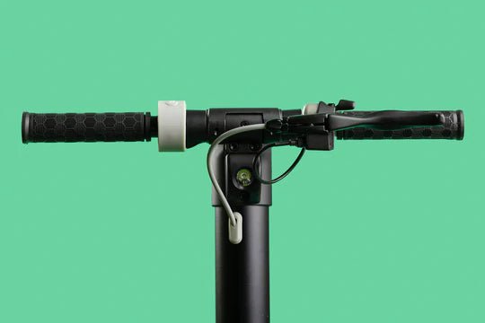 Urban Bikes Direct Levy Electric Scooter 36V 350W motor with 700W peak capacity - swap battery in under 10 sec to double your range!